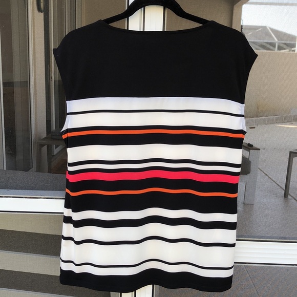 Worn once! - CALVIN KLEIN Sleeveless Blouse w/Decorative Gold Zippers - Picture 5 of 5